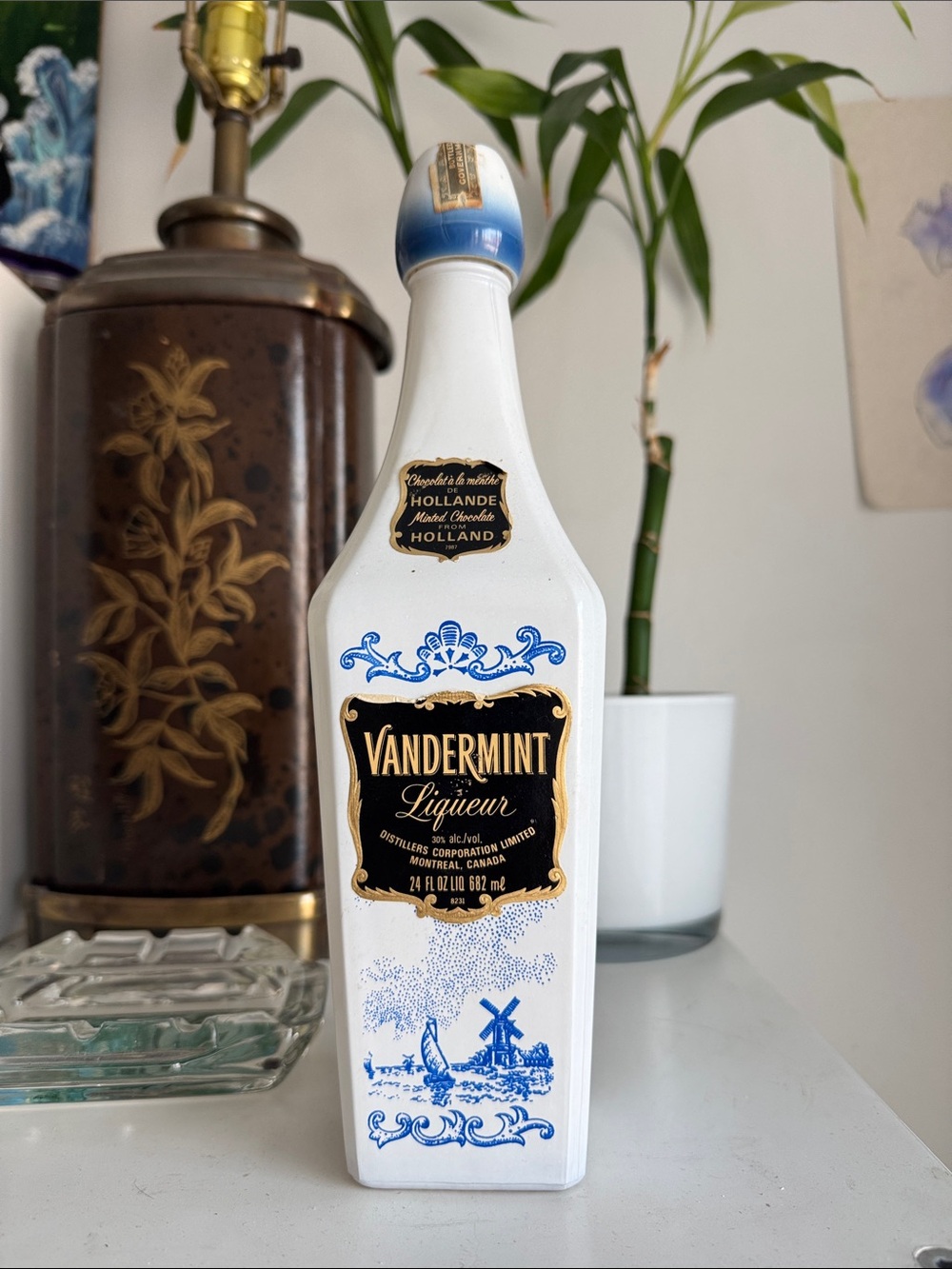 Vandermint White & Blue Liqueur Bottle